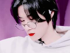 내 저주는 이번 봄에도 목련으로 죽어갔습니다