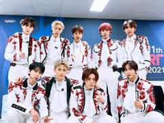 상황문답 - 허벅지 베고 누웠을 때 시티들 반응 +