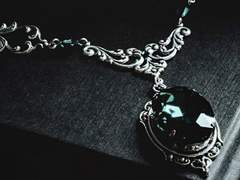 𝑯𝒆𝒔𝒔𝒆 𝑺𝒄𝒉𝒘𝒆𝒆𝒕𝒛 𝑰𝒍𝒍𝒊𝒔𝒆𝒓