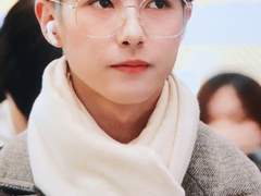 황인준, 너 질투하지?