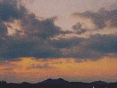 젊은 날을 보내던 그때의 나에게.