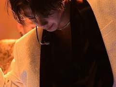 <끝자락을 손에 쥐고>