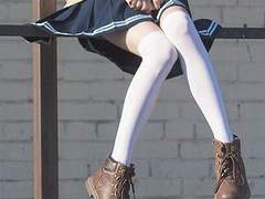 마이키 곁에는 항상 여자아이가 있다.