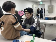 친구같은 아빠라도 아들교육은 확실히 시켜야지