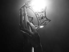 마녀여, 진실을 밝히라