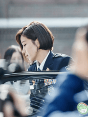 그 사이 어딘가