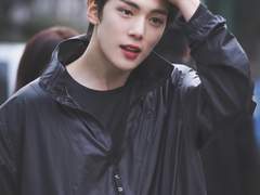 로맨스는 없지만