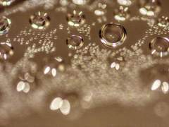 물은 끓는 점을 넘으면 끓는다