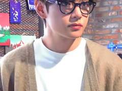 너 마초 닮았다.