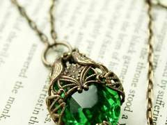 녹색의 눈동자, 보석세공사