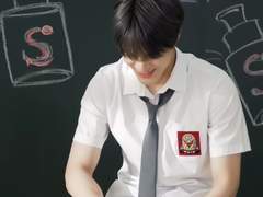 tlqlf 우리 아무사이 아니에요;