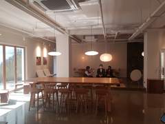 2022. 3. 11 개업을 앞둔 커피숍에 초대받아 와이프와 함께 식사 대접을 받고 오다.