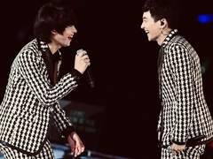 주인 없는 꽃다발을 샀다