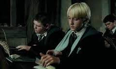 드레이코 말포이가 스킨십을 하는 방법