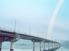 사랑의 이름표를 붙여요.