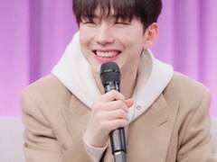 늑대들 사이 장미 한 송이 - 18