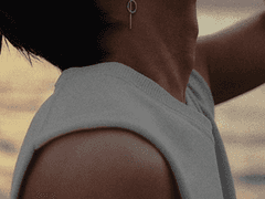 Ma salvatrice qui détruit ma vie.