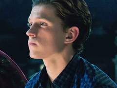 첫 술 먹는 피터