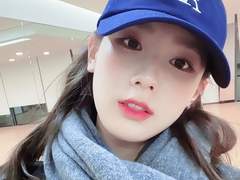 𝐏𝐢𝐧𝐤 𝐛𝐫𝐮𝐬𝐡