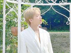 210920 우현 인스타그램 보정 + 배경