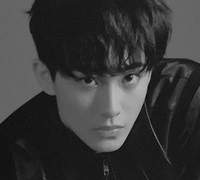 첫사랑은 원래 이루어지지 않는다더라.