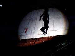 𝕋ℍℝ𝔼𝔼 𝕊𝕋𝔼ℙ