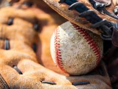 제 2구 볼: 일방적인 구애(求愛/球愛)