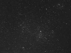 광활한 이 우주의 한복판에서