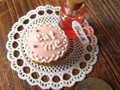 [제로피리] 어느 마족과 골드 드래곤의 관계