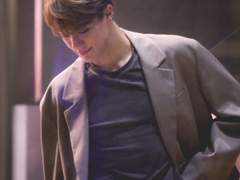 우리 이런 사이 아니잖아 中