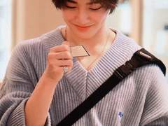 그럼에도 불구하고