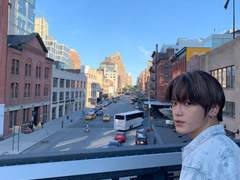 아직도 너를 떠나지 못하고