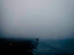 同床異夢 - 孤立