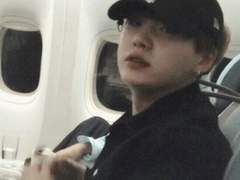 2 | 빨간 말보로