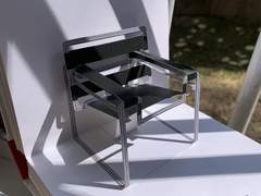 10 Chairs (Albums)