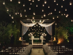 그다지 친하지 않은 옛 직장 동료여