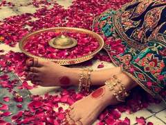 훈풍이여, 연인의 정원을 지나거든 부디 나의 소식 전해 주오