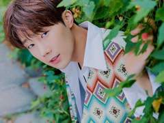 동백꽃 그리기 3