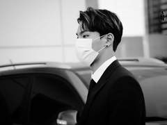 아주 지랄을 해놨네, 보란듯이