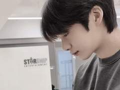 <하늘에 핀 꽃 한송이>