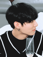 지금 헤어지는 중입니다.