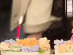 [두요] 웃으며 인사해