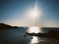 어둠과 빛 사이 어딘가