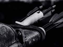 이루리 / 1학년 / XX / 양궁부