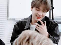 동혁아 생일축하해 TALK