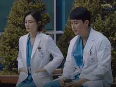 우산 건네주는 남자 2화