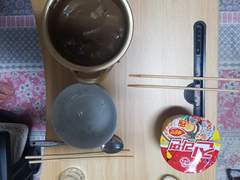 2022. 6. 9. 양평해장국에서 해내탕 특 1인분 포장해 왔던 것을 4일째 네번에 나눠 먹고 치우다.