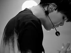 인형은 웃을 수 없었다 (약수위)