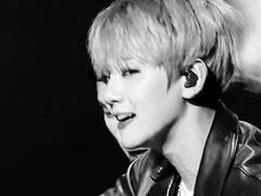 기존쎄 여주의 조력자 백현이가 보고싶다 +