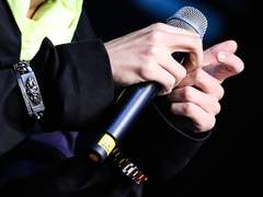 저는 그쪽 팬이 아닌데요 (1)